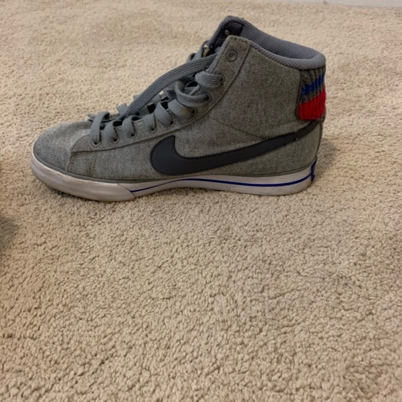 Nike Shoes - Nike high top shoes
